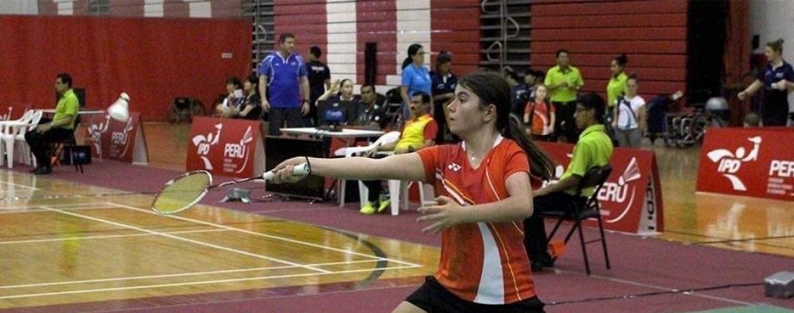 Beatriz Monteiro a jogar badminton